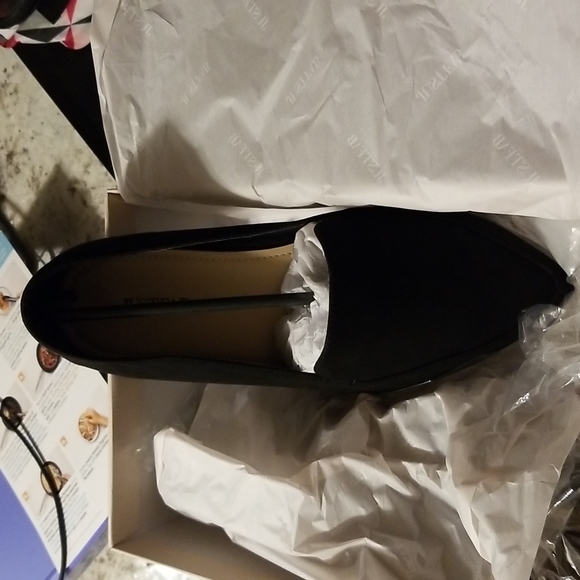 Flats - Picture 2 of 4